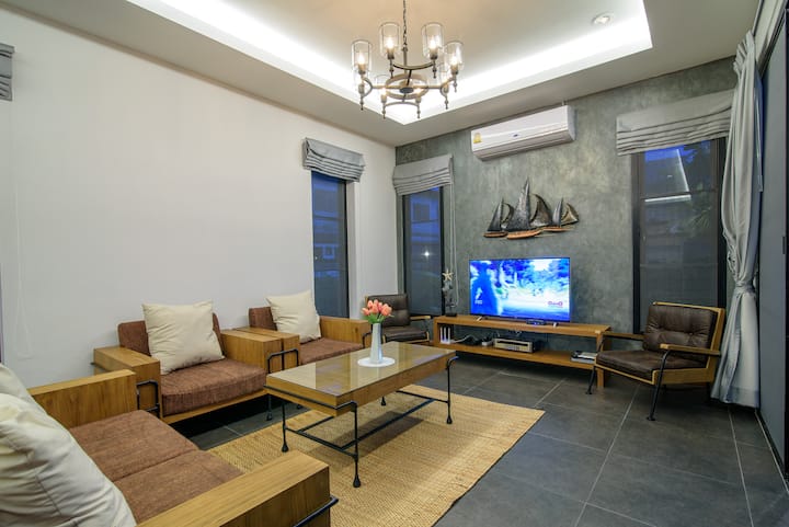 Seahouses Private Poolvilla (Walk To Beach & Town) - Hua Hin