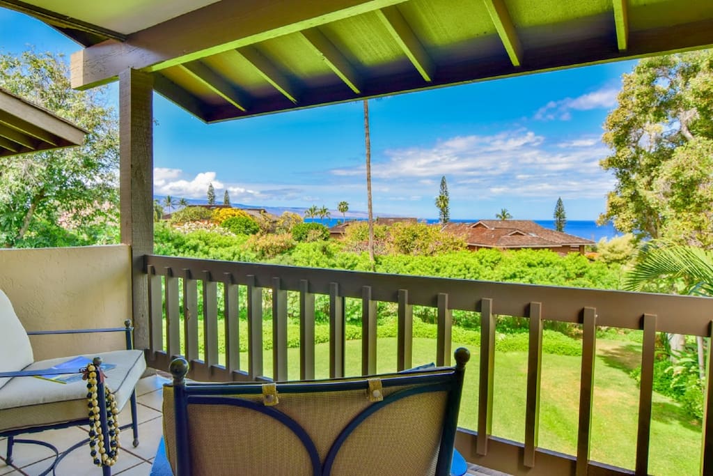 Daytime Peekaboo Ocean Views From Master Bedroom Lanai!