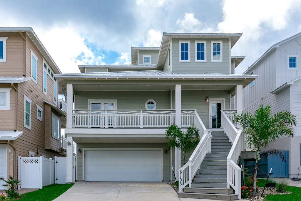 The house comes with garage parking space for 2.