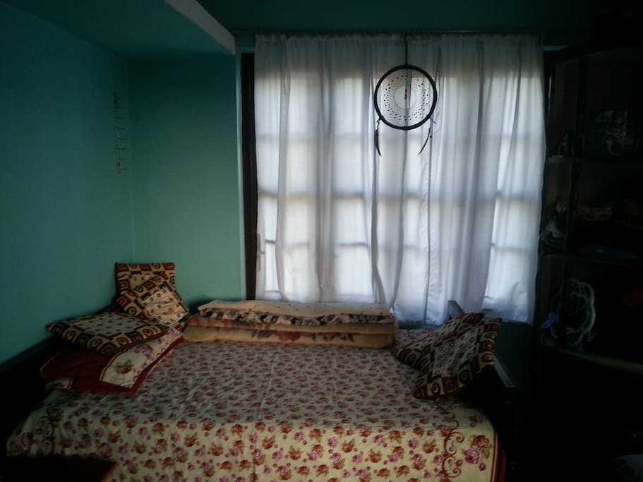 More picture of the room