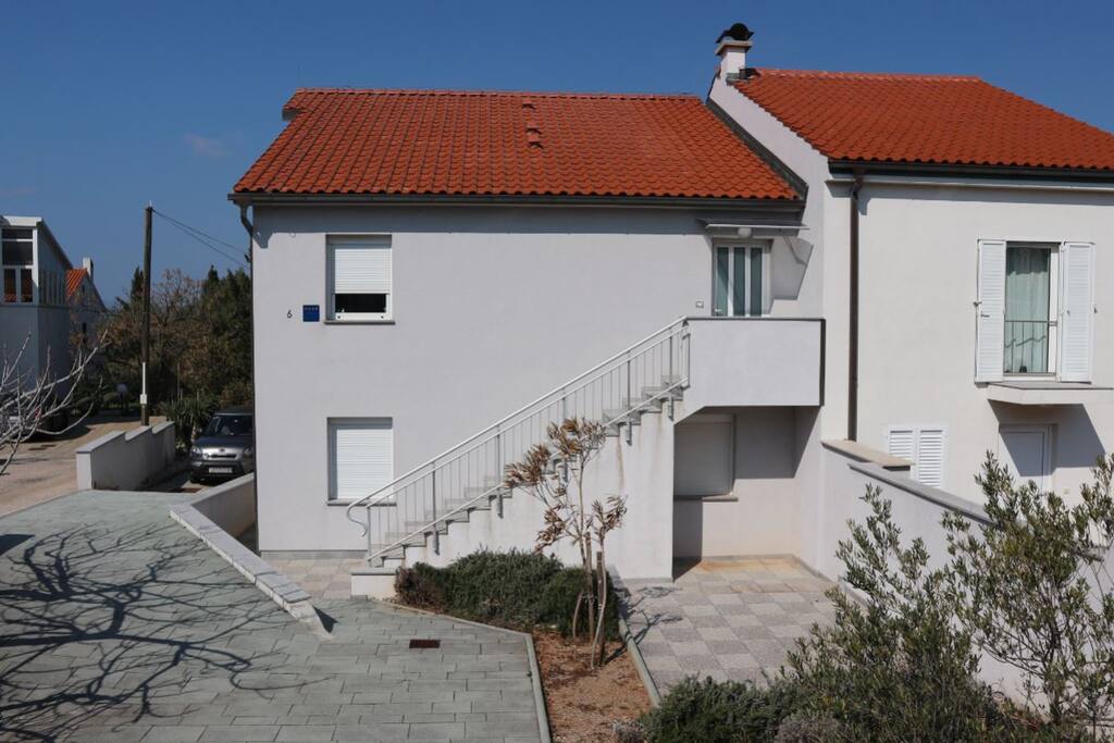 Kuća 2