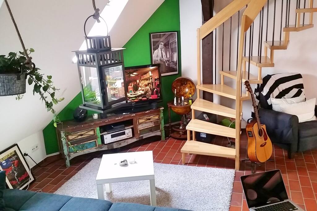 Entertainment-Area