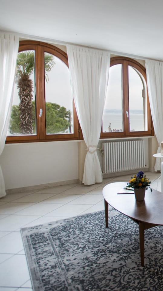 Popular Airbnb listing: Casa Luca, Sirmione Historic Center in Sirmione