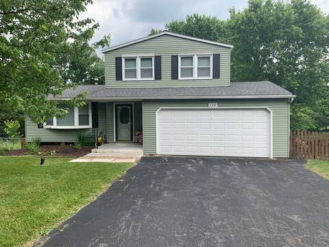 Comfortable 2 BR house with a great yard