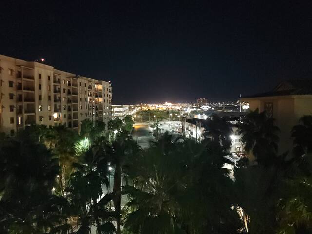 Vegas weekend! Royal Tahitian Suite gallery image 2