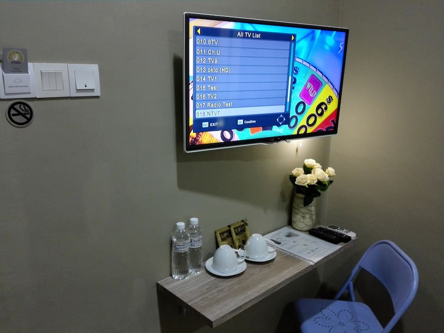 Desk Area