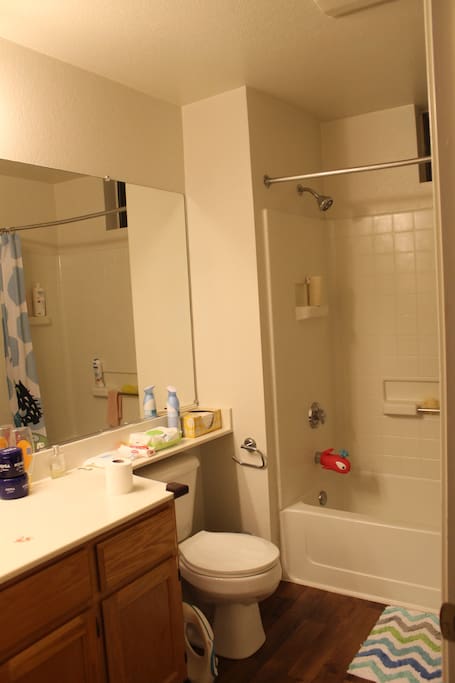 2nd bathroom