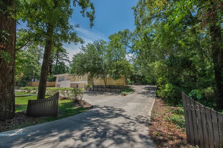 Love this location! Midtown newly renovated 1/1