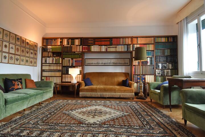 luminoso sul canale con terrazzo