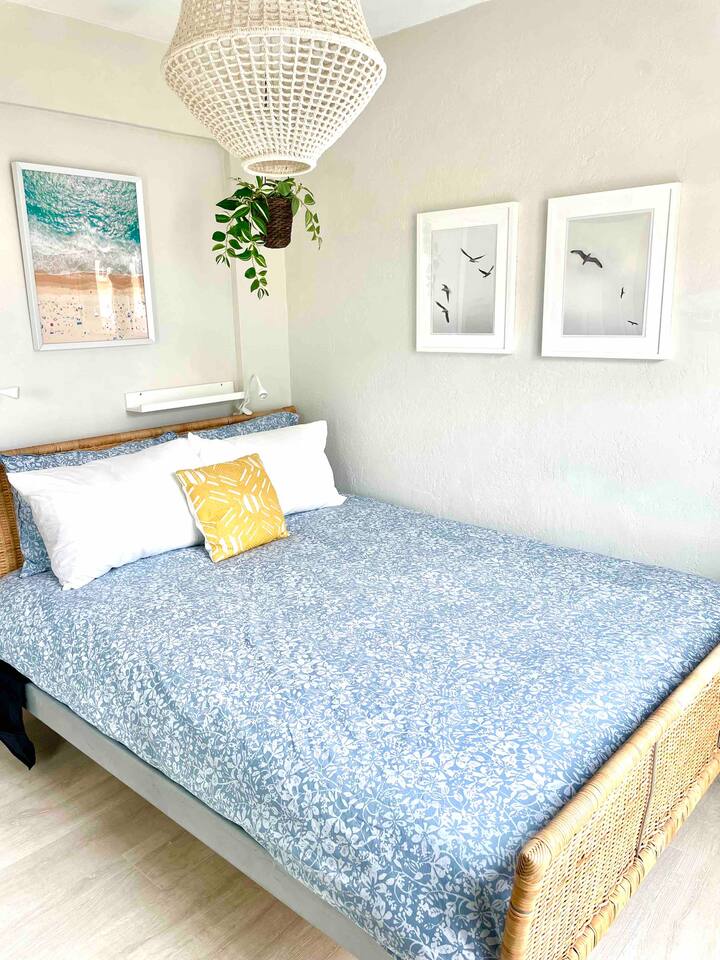 Chumba cha kulala cha tatu na kitanda cha ukubwa wa malkia 