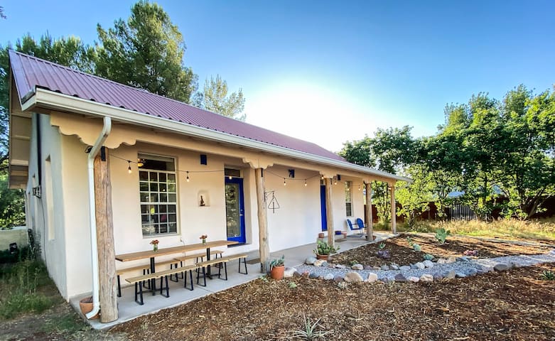 The Gravel House. managed Airbnb listing 2