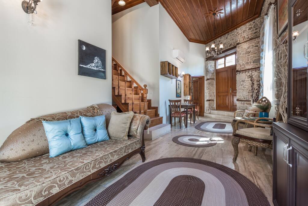 Villa mavi irem alt kat salon