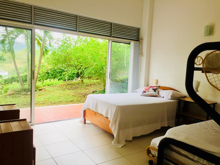 PRILAGOĐENI POGLED NA SOBU ZA STARIJE OSOBE