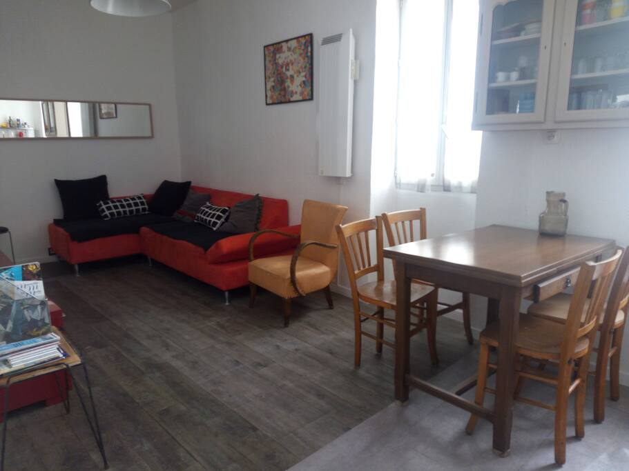 le salon vu de la cuisine