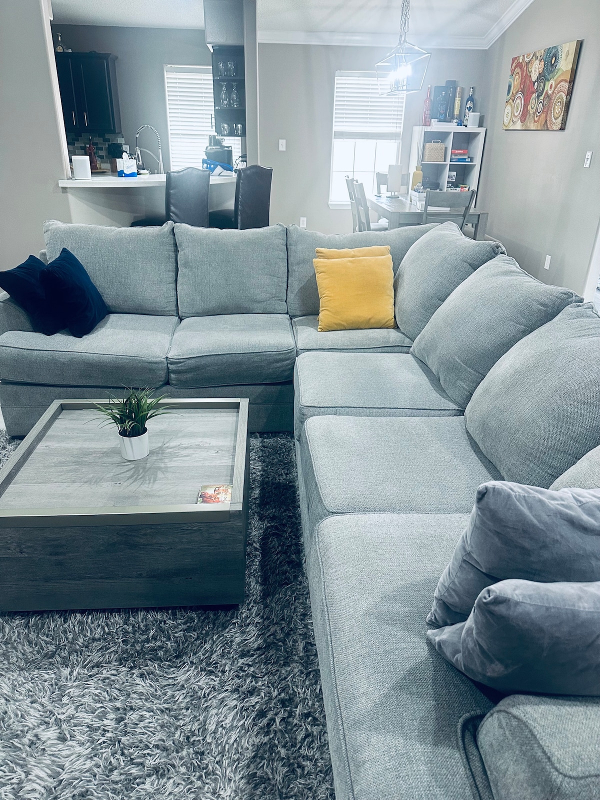 Მისაღები ოთახის მთავარი შეზლონგი 