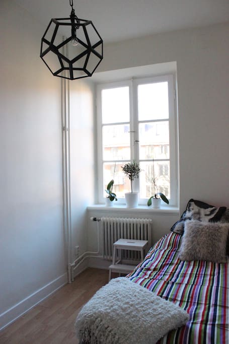 Bedroom with room for 1