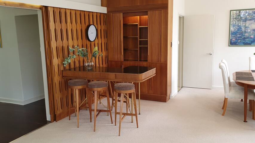 Toorak Luxury Living gallery image 4