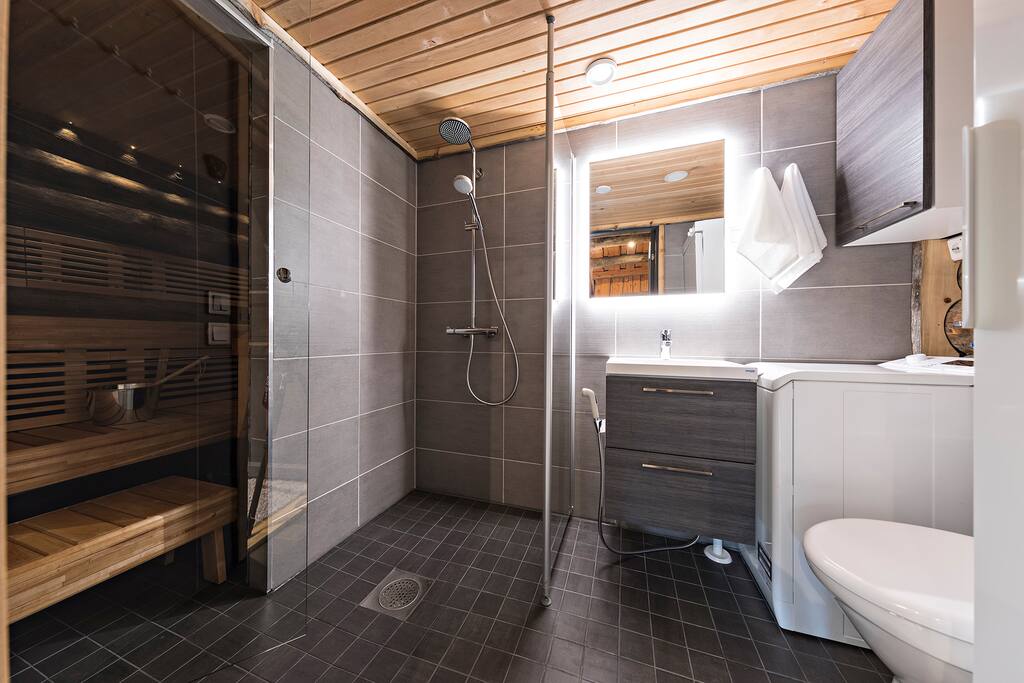 Pesuhuone+Sauna