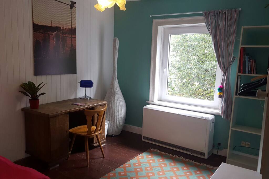 Zimmer /bedroom