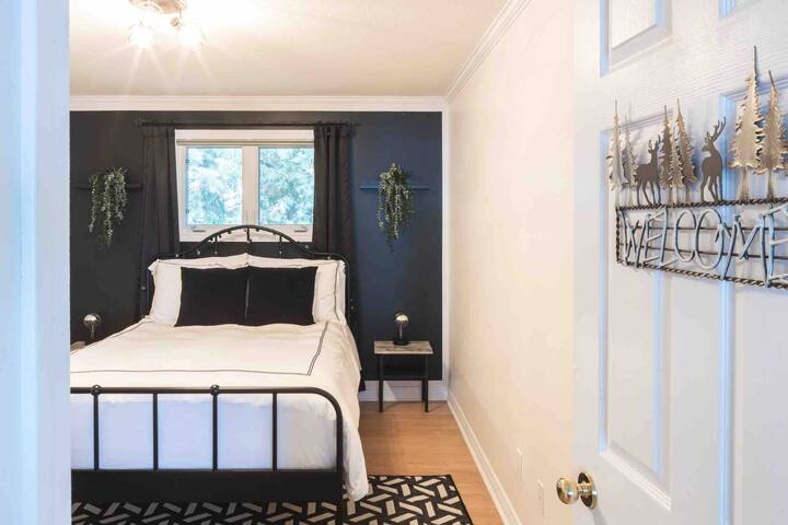 Спална соба бр. 2
„Индустриска соба“