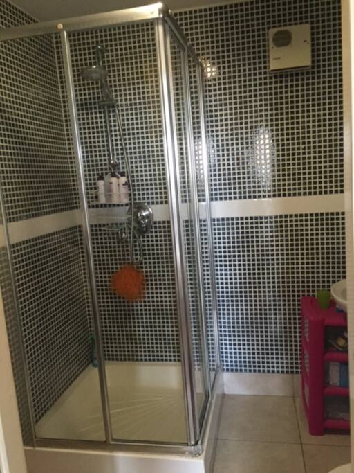 large shower in ensuite to main bedroom
