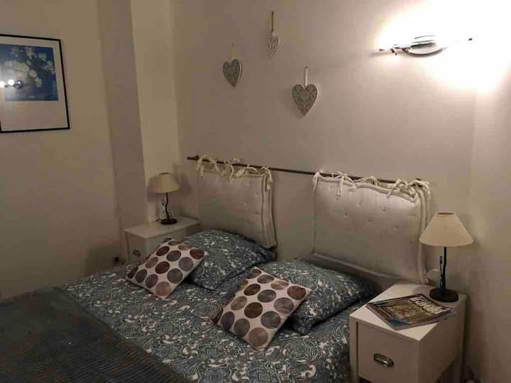 חדר שינה כפול עם מזגן הפיך