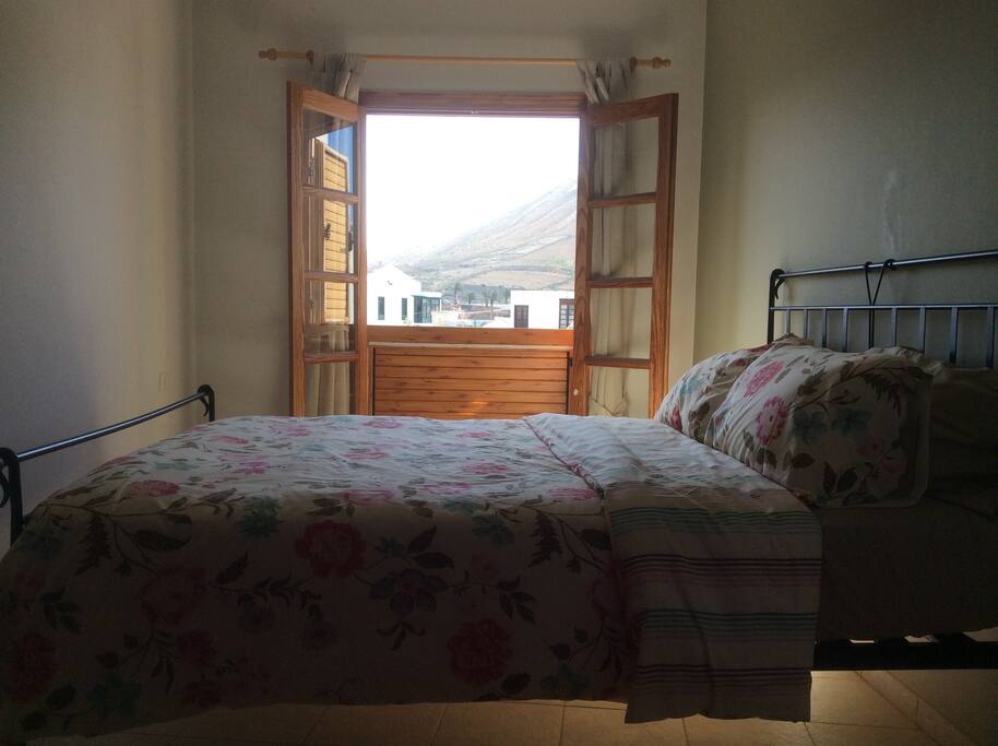Double Bedroom with mountain views
