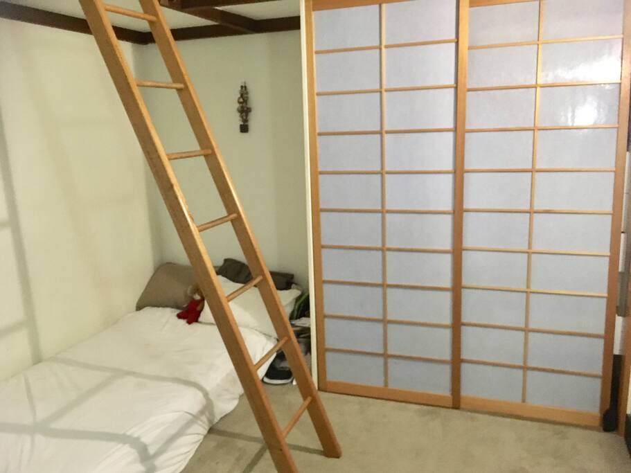 Bedroom with single bed but can easily fit two people. Floor space and bunkbed option as well