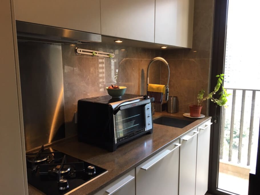 The kitchen, and its balcony