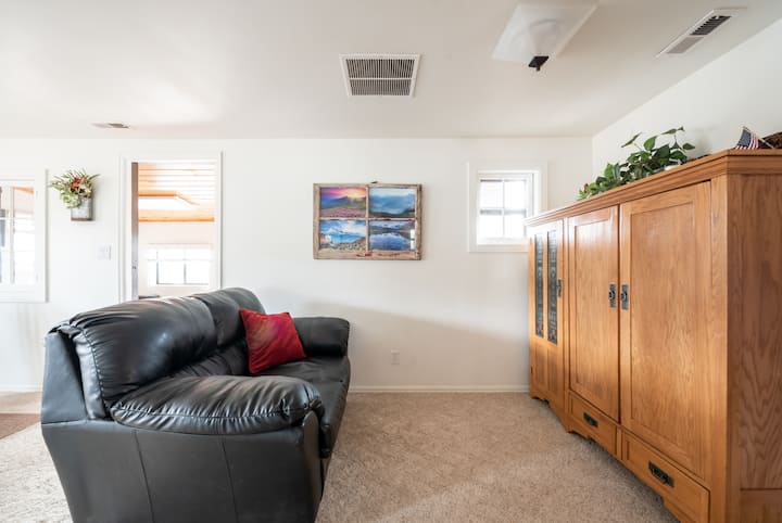 Cabin With Pikes Peak View In Wp  License#329434 - Woodland Park, CO