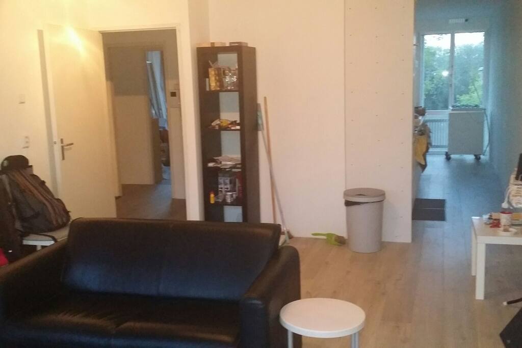 Halfway to kitchen area