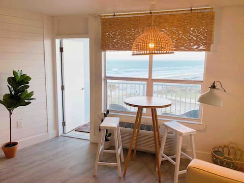 Beachbury Bungalow - Beach Front View
