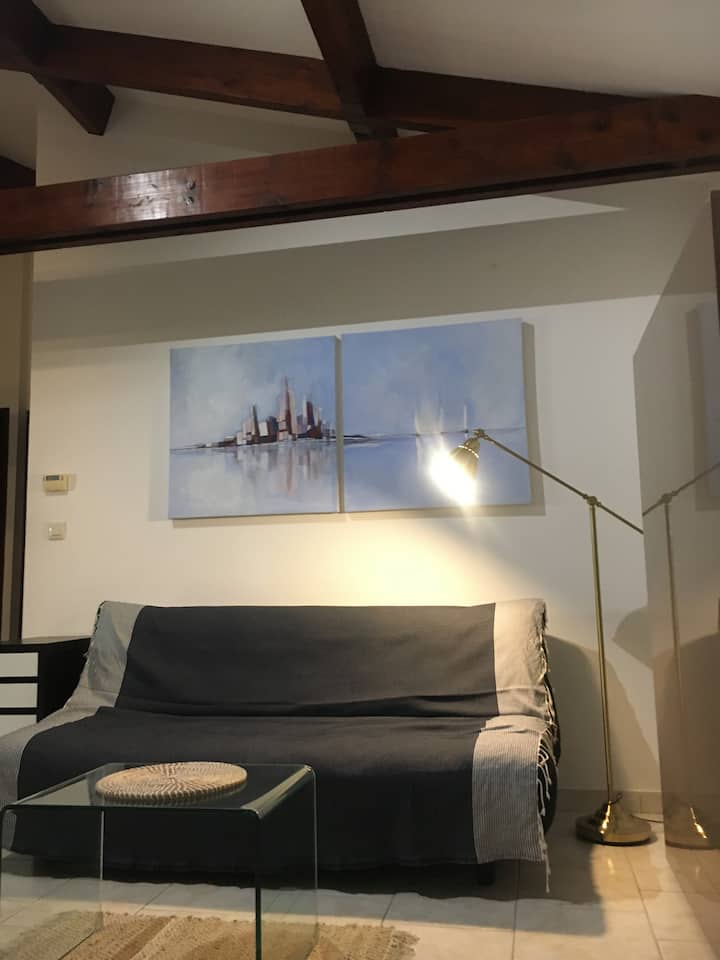 Bel Appartement Avec Terrasse Couverte ,Vue Mer. - Sausset-les-Pins
