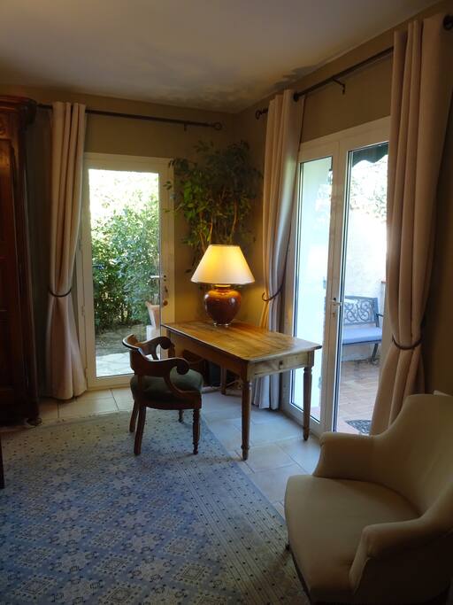 Coin "bureau" de la chambre de la reine"