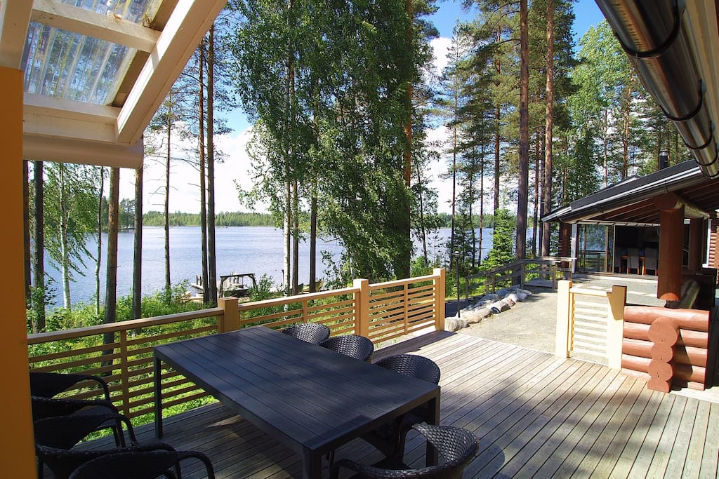 Beautiful lakeview from terrace and almost every window.