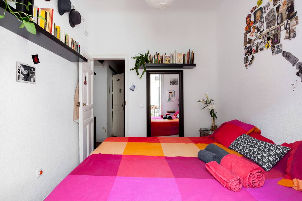 Habitación cama doble, espejo