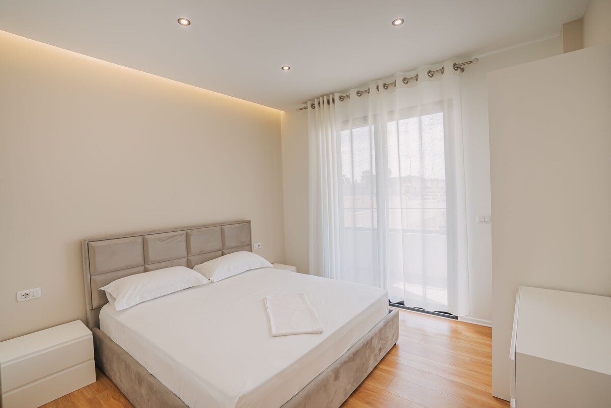 Listing 900073767410558292