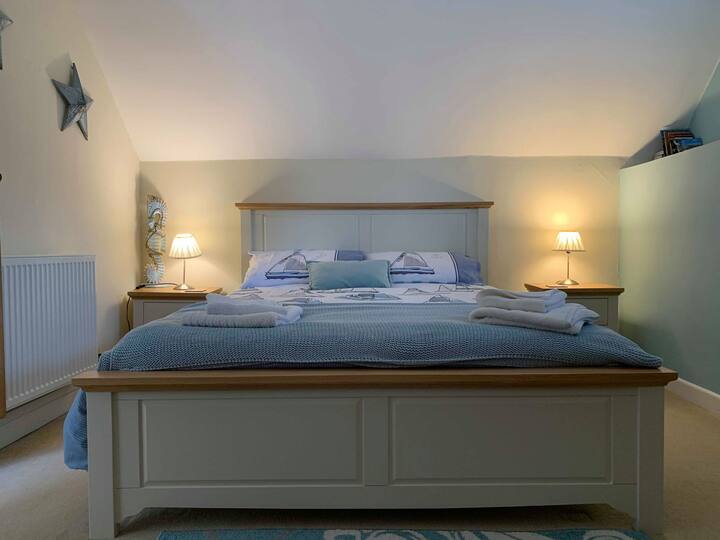 سرير بحجم كبير