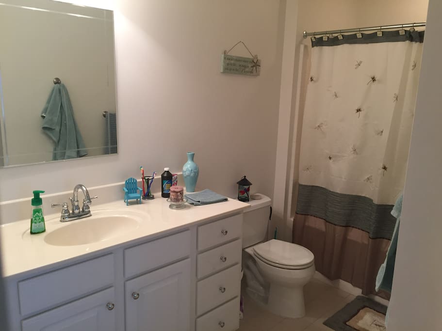 Upstairs bathroom 3