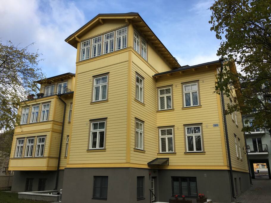 Building is located in a quiet inner courtyard, with a view to a football field and green area