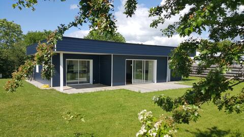 Recent house with all amenities 1 km from the sea