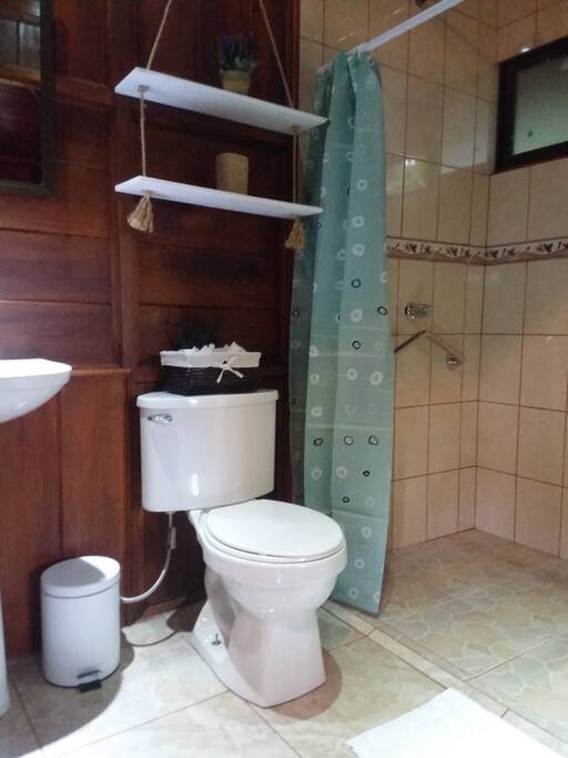 Accesible Bathroom