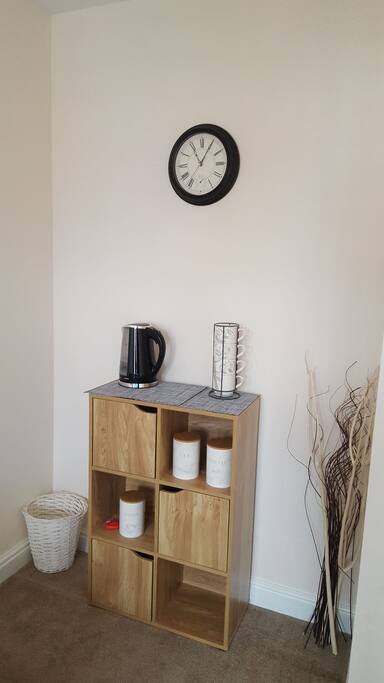 Tea/coffee facilities in living room