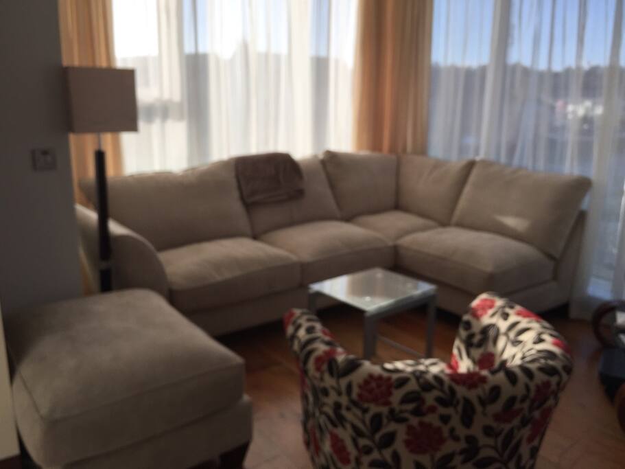 Lounge with sitting corner