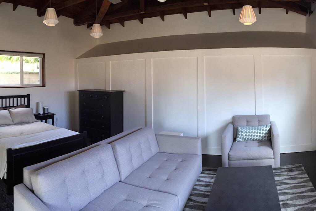 Very open and spacious main room with excellent lighting all day