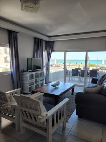 Beach Living, Beachfront gallery image 2