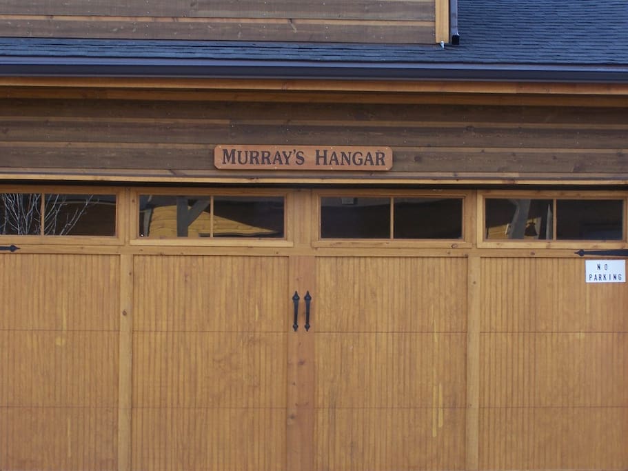 Murray's Hangar