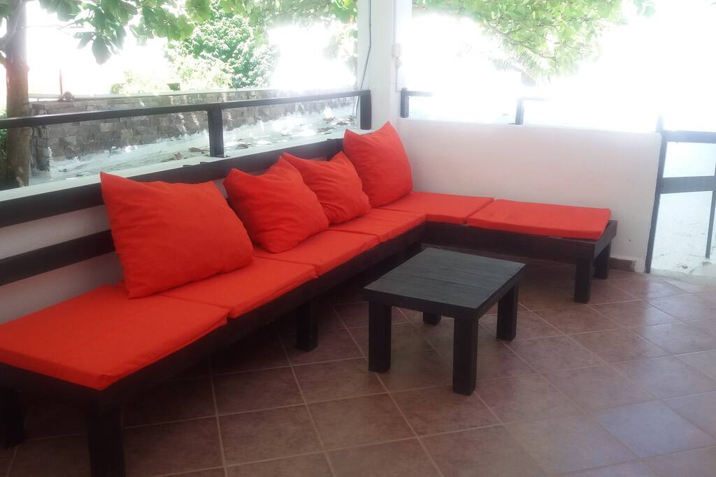 Lounge area
