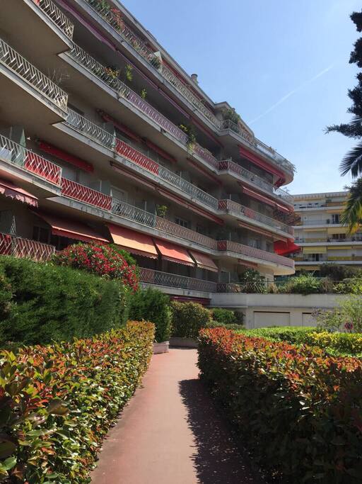 Building Les Andes