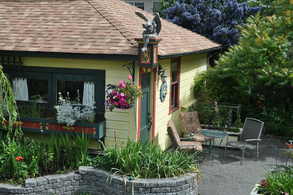 The Gargoyle Cottage